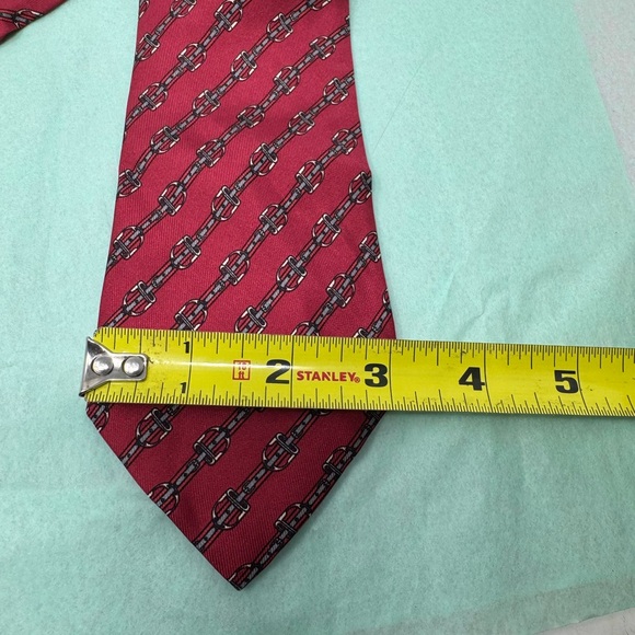 Hermès Tie Red 812 MA Tie 100% Silk Made In France - Picture 2 of 6